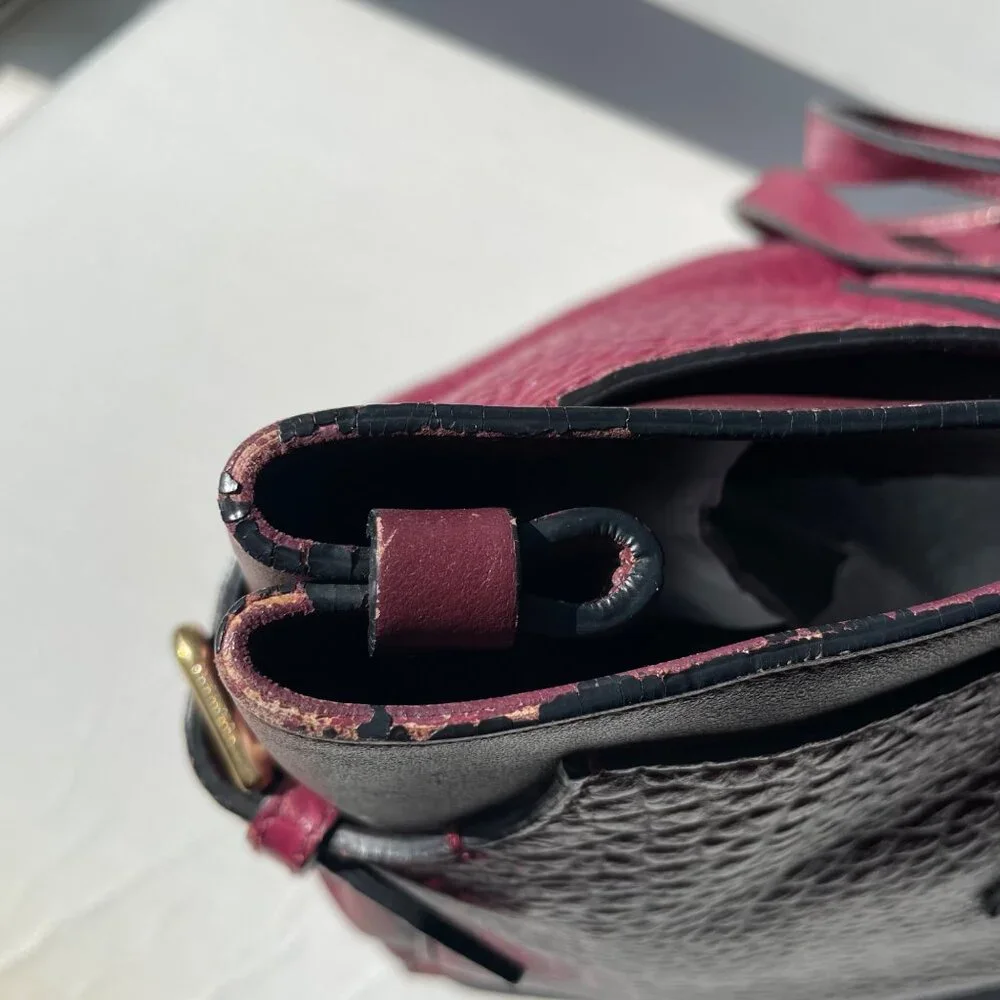 Burberry‎ Heritage Clarborough Tote Grain Smooth Calfskin Damson Magenta Bag